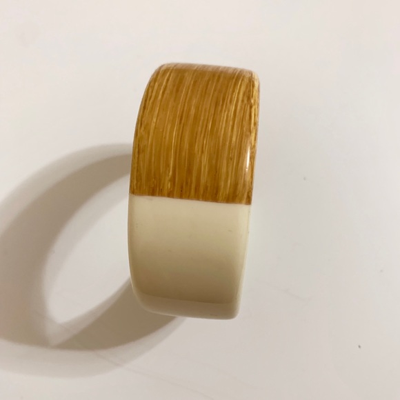 Plastic Two Toned Cream and Wood Bangle - Picture 3 of 5